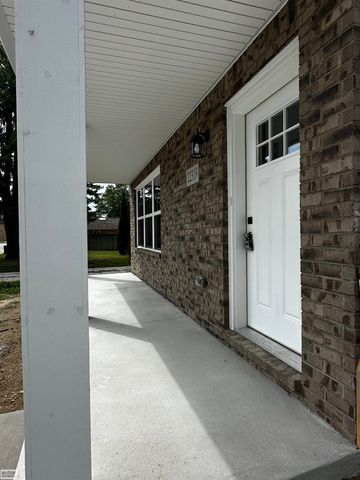 22319 Ridgeway Street, St Clair Shores, MI 48080