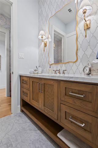 7206 Caillet Street, Dallas, TX 75209