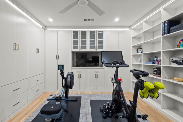 7206 Caillet Street, Dallas, TX 75209