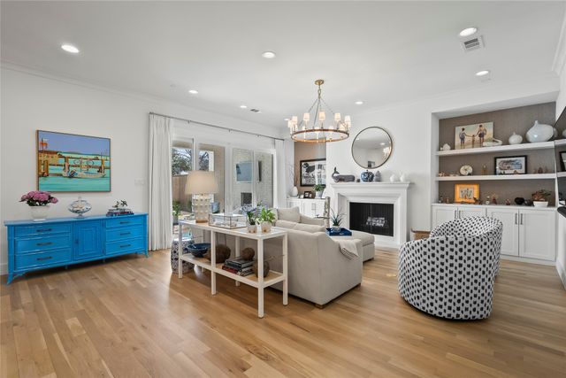 7206 Caillet Street, Dallas, TX 75209