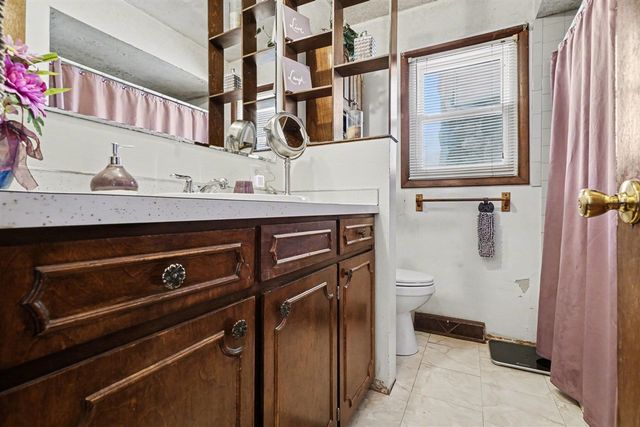 4221 Century Drive, Dorr, MI 49323