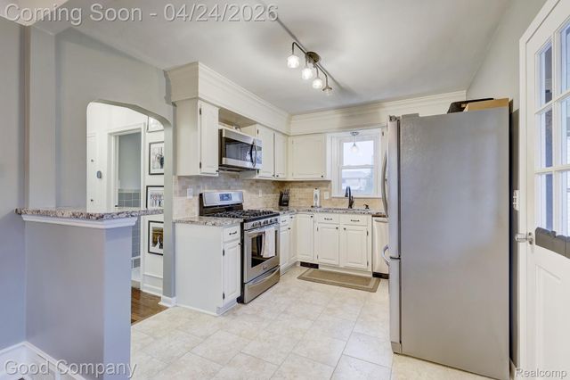 311 Hendrickson Boulevard, Clawson, MI 48017
