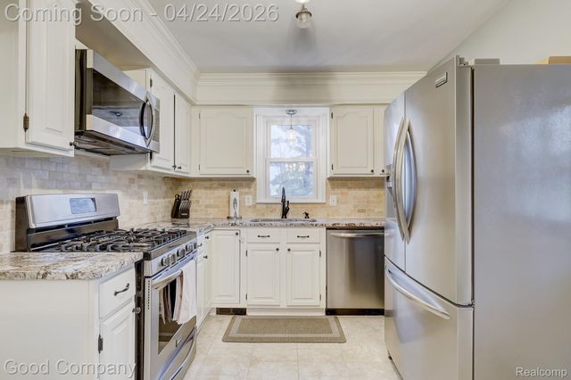 311 Hendrickson Boulevard, Clawson, MI 48017
