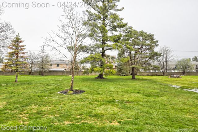 311 Hendrickson Boulevard, Clawson, MI 48017
