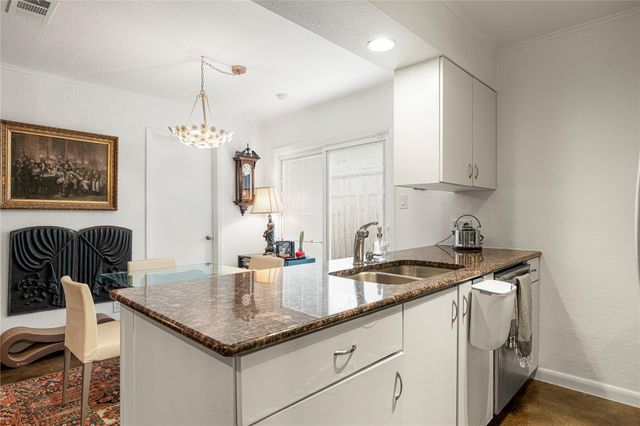 1706 Royal Hill DR A, Austin, TX 78741
