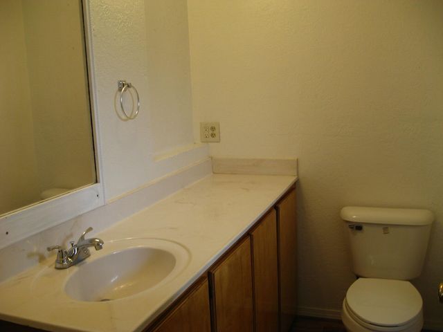 10 Antonio Garley Lane, Belen, NM 87002