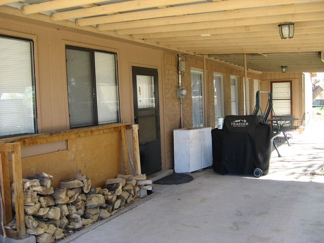 10 Antonio Garley Lane, Belen, NM 87002