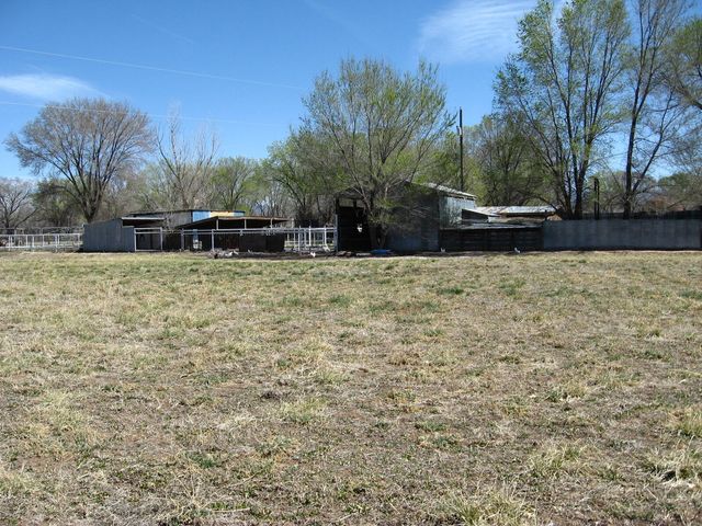 10 Antonio Garley Lane, Belen, NM 87002