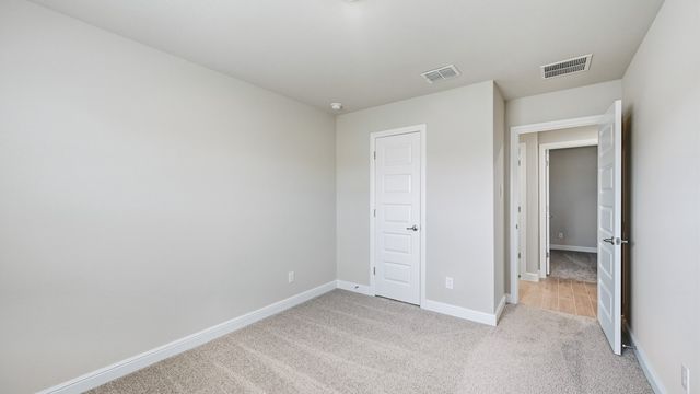 1450 CANTERBURY Trail, Desoto, TX 75115