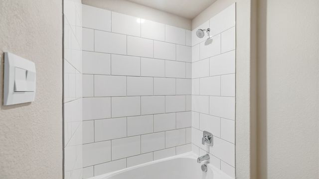 1450 CANTERBURY Trail, Desoto, TX 75115