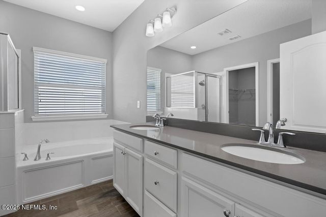 1211 KENDALL Drive, Jacksonville, FL 32211