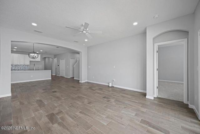 1211 KENDALL Drive, Jacksonville, FL 32211