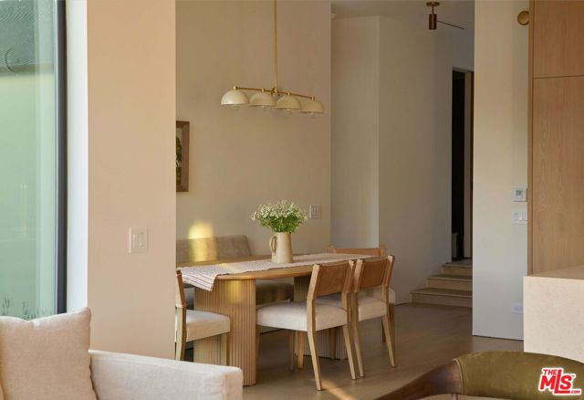 7841 Stewart Avenue, Los Angeles, CA 90045