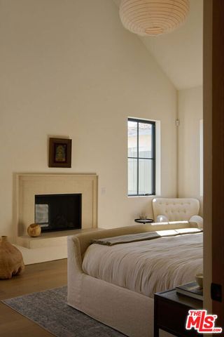 7841 Stewart Avenue, Los Angeles, CA 90045