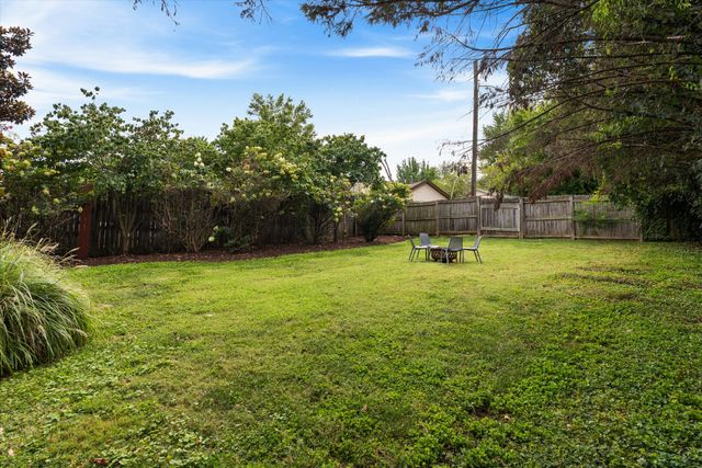 808 Setliff Pl, Nashville, TN 37206