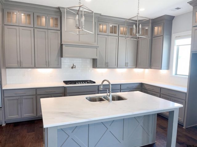 7253 Medio Crk, Tyler, TX 75703