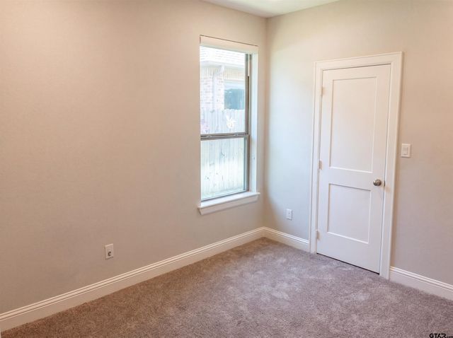 7253 Medio Crk, Tyler, TX 75703