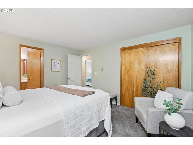 6134 Se THIESSEN Rd, Milwaukie, OR 97267