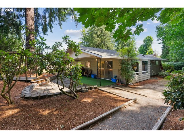 6134 Se THIESSEN Rd, Milwaukie, OR 97267