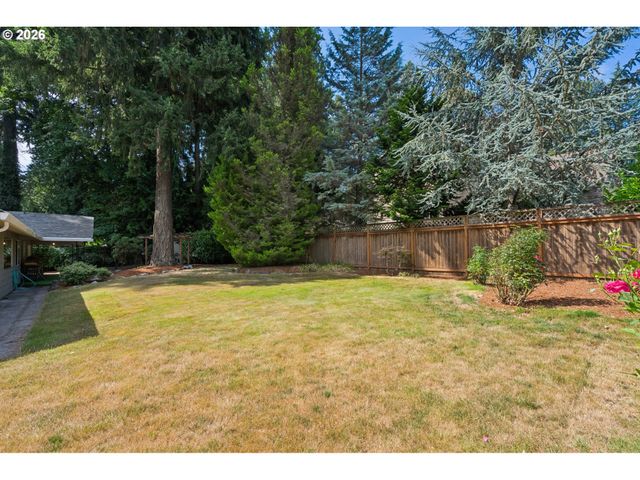 6134 Se THIESSEN Rd, Milwaukie, OR 97267