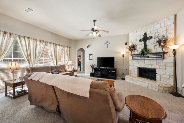 4819 King Harbor Court, Grand Prairie, TX 75052