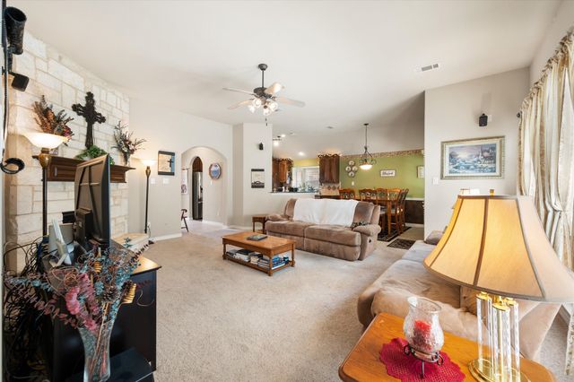 4819 King Harbor Court, Grand Prairie, TX 75052