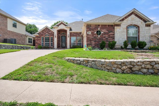 4819 King Harbor Court, Grand Prairie, TX 75052