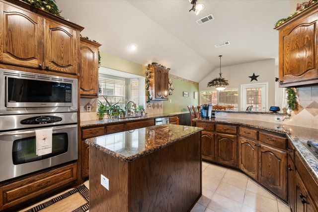4819 King Harbor Court, Grand Prairie, TX 75052