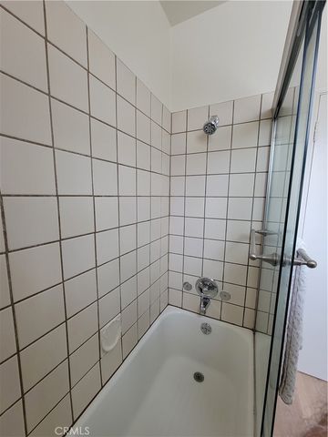 10563 Las Lunitas, Tujunga, CA 91042