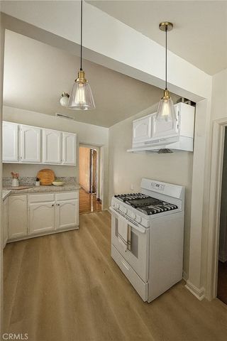 10563 Las Lunitas, Tujunga, CA 91042