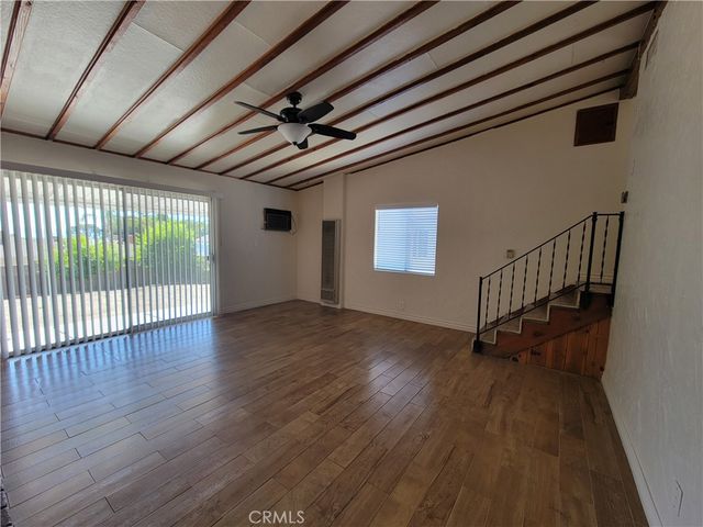 10563 Las Lunitas, Tujunga, CA 91042