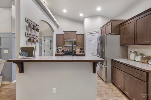 221 Glacier Meadows Way, Kimberly, ID 83341