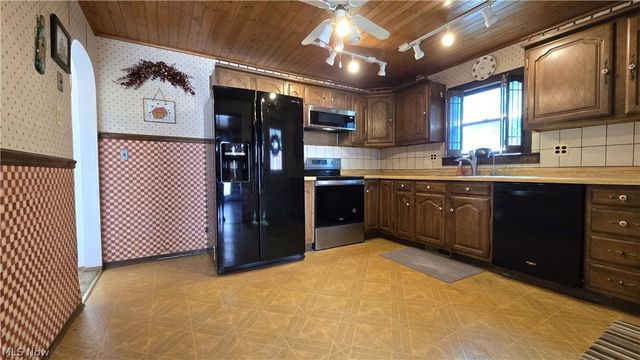 501 Helen Street, Weirton, WV 26062