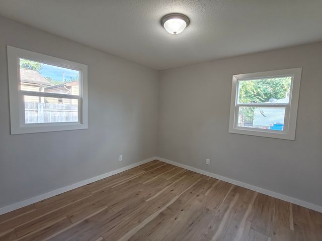 3568 S Downtain, Wichita, KS 67217