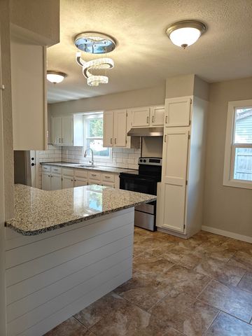 3568 S Downtain, Wichita, KS 67217