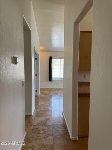 1041 W SARAGOSA Street, Chandler, AZ 85224