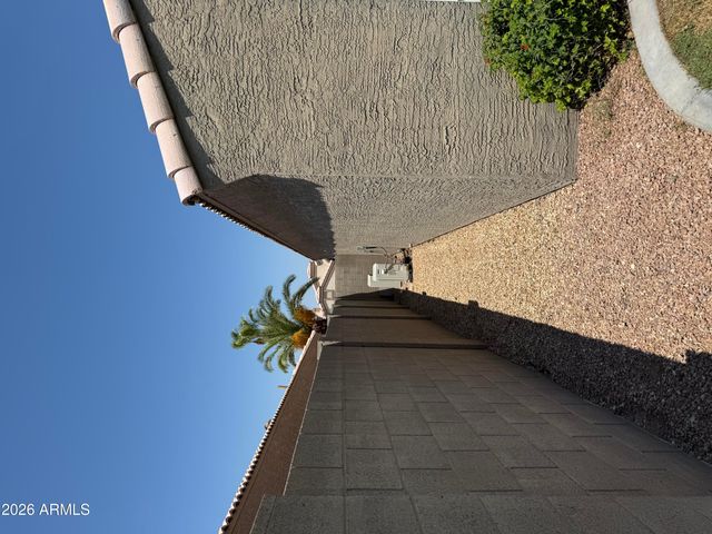 1041 W SARAGOSA Street, Chandler, AZ 85224