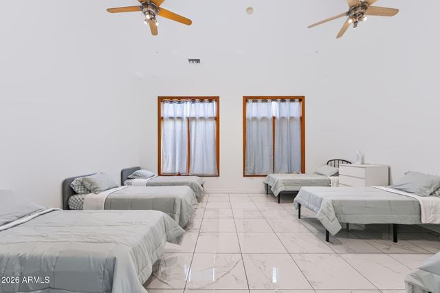 7240 E SWEETWATER Avenue, Scottsdale, AZ 85260
