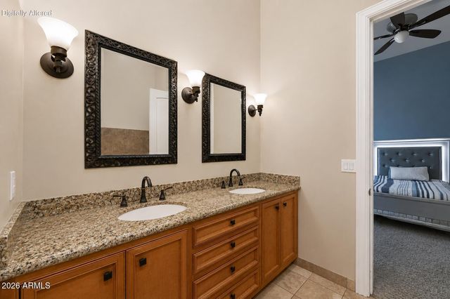 7240 E SWEETWATER Avenue, Scottsdale, AZ 85260