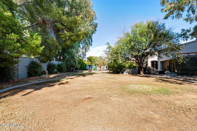 7240 E SWEETWATER Avenue, Scottsdale, AZ 85260