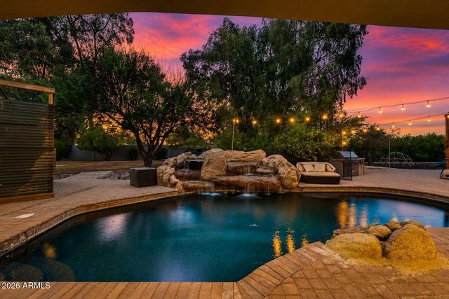 7240 E SWEETWATER Avenue, Scottsdale, AZ 85260