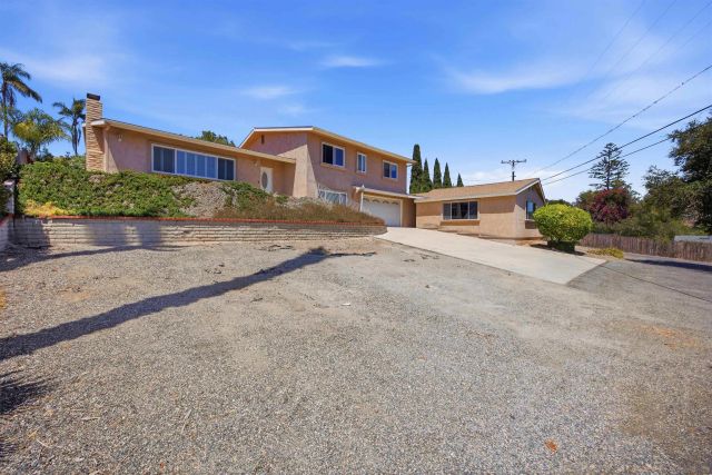 352 Beaumont, Vista, CA 92084