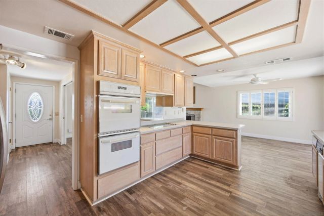 352 Beaumont, Vista, CA 92084