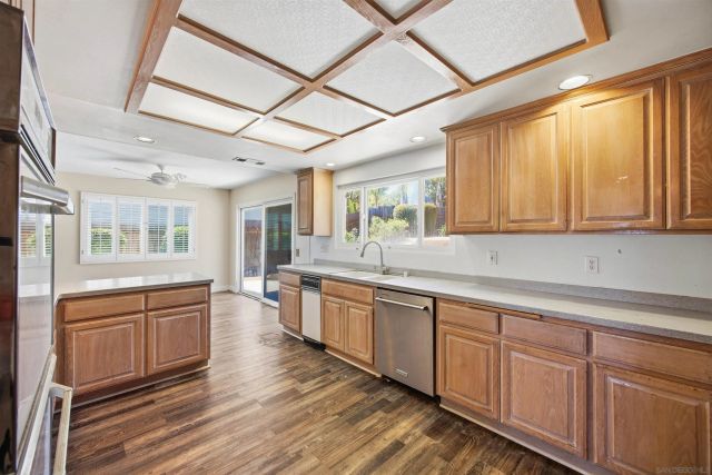 352 Beaumont, Vista, CA 92084