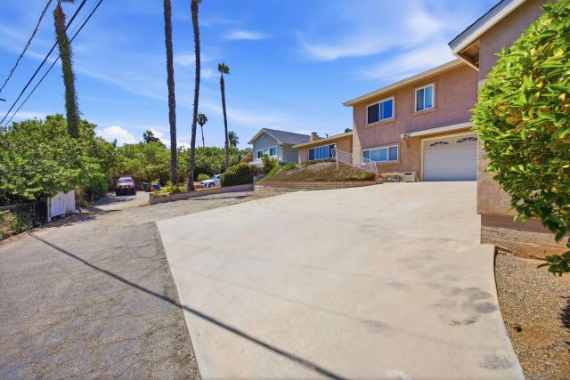 352 Beaumont, Vista, CA 92084