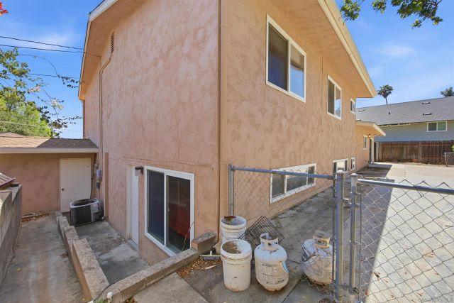 352 Beaumont, Vista, CA 92084