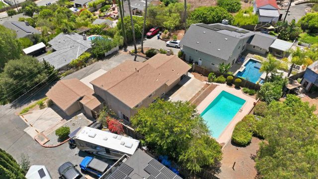 352 Beaumont, Vista, CA 92084