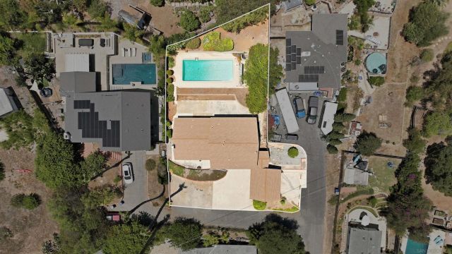 352 Beaumont, Vista, CA 92084