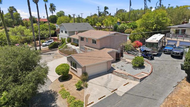 352 Beaumont, Vista, CA 92084