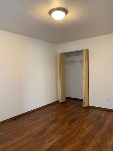 11218-11220 N Waikiki Rd, Spokane, WA 99218